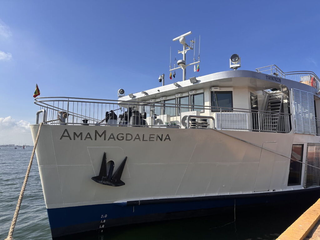 AmaMagdalena ship in Colombia